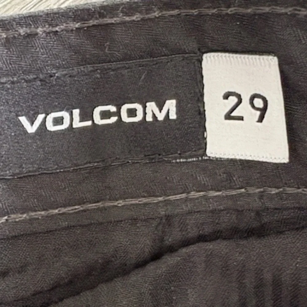 Volcom VMONTY Shorts Size 29 NWT